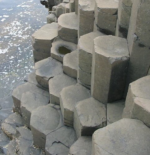 Giant's_Causeway_2006_08
